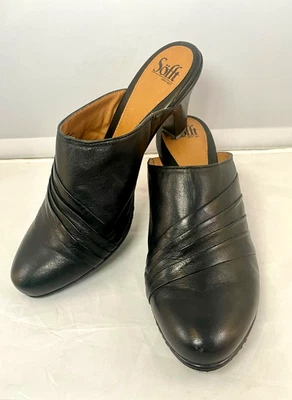 Tamancos femininos de couro preto marca Sofft tamanho 10 M EUA - Imagem 1 de 4
