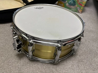 Yamaha Recording Custom Brass Snare Drum 14"x5.5" - plus padded gig bag - Image 1 of 4