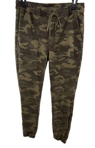 American Eagle Next Level Stretch Camouflage Jogger Pants Womens 8 30x28 - Picture 1 of 8