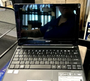 Acer ASPIRE one D255-2691 10.1" Netbook AS IS! PARTS ONLY! - Picture 1 of 4