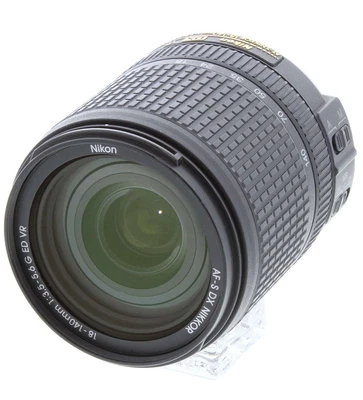 Nikon AF-S DX NIKKOR 18-140mm f／3.5-5.6G ED VR II Lens - Image 1 of 4
