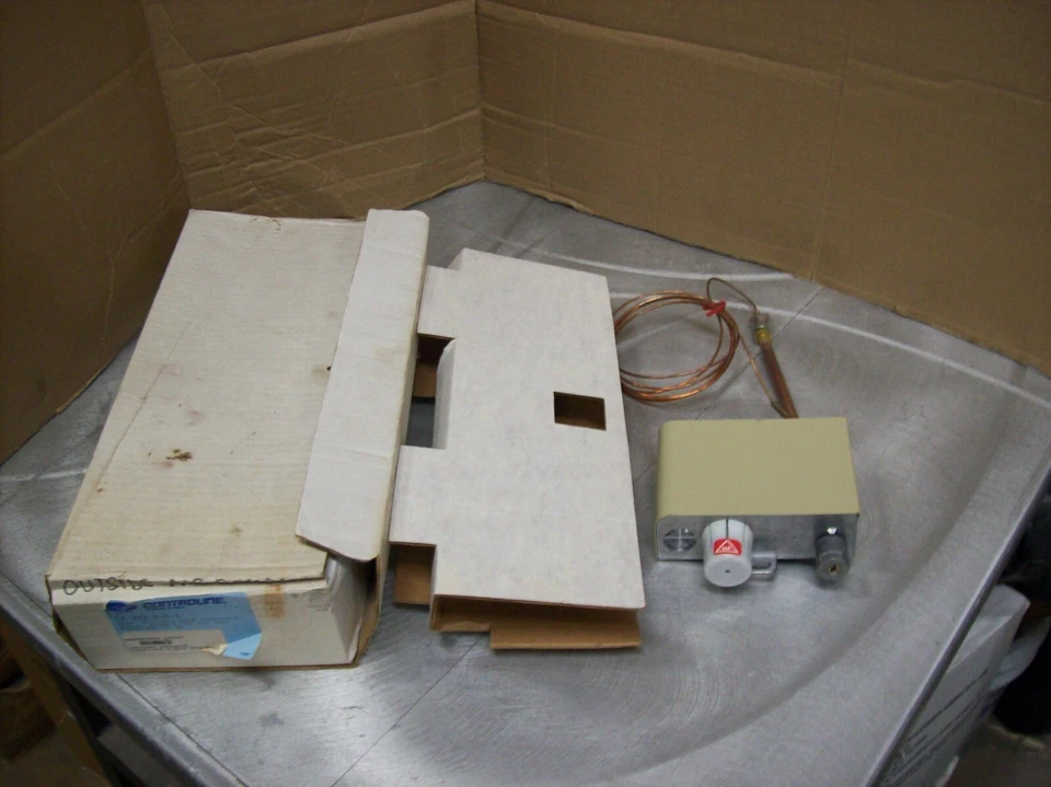 Barber Colman Genuine NOS Thermostat TP-202-0-0-1 - Image 1 of 3