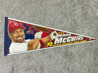 Banderín Mark McGwire 70 jonrones Cardenales de San Luis 28x11,5 fieltro 1998 DE COLECCIÓN Foto 1 de 4