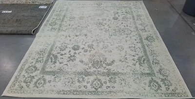 IVORY / SAGE 8'-0" x 10'-0" Flaw in Rug, Reduced Price 1172772912 ADR109V-8 - Image 1 of 4