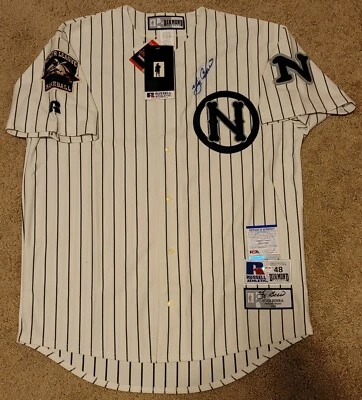 Camiseta deportiva retro firmada por Yogi Berra 1946 Newark Bears de ligas menores certificado de autenticidad PSA/DNA Foto 1 de 4