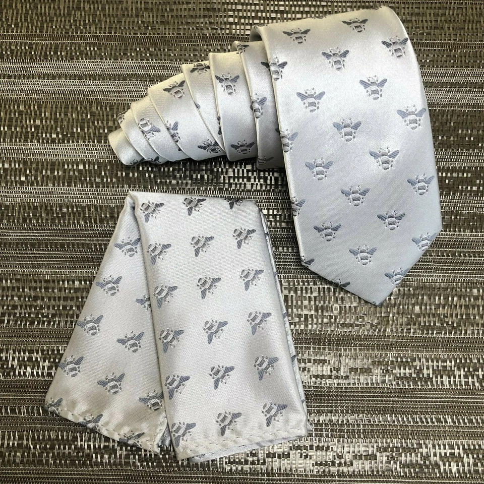 Nuevo corbata y pañuelo ajustado de microfibra con estampado de animales de abeja plateados claros para hombre Foto 1 de 1