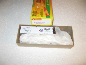 HO SCALE ROUNDHOUSE 36' SCHLITZ BILLBOARD BEER REEFER KIT! - Picture 1 of 4