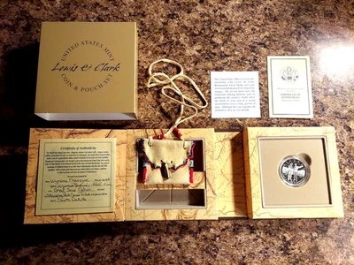 2004 LEWIS AND CLARK COIN AND POUCH SET GREAT SIOUX NATION SOUTH DAKOTA "READ" - Image 1 of 4