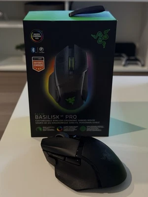 Razer Basilisk V3 Pro Wireless Gaming Mouse Black - Image 1 of 3