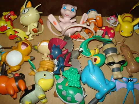 POKEMON FIGURES-JAKKS-NINTENDO-COMBINED SHIPPING AVAILABLE WORLDWIDE Cover