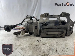 2011-2018 AUDI A8L QUATTRO AIR RIDE SUSPENSION COMPRESSOR PUMP W/ BRACKET  OEM - Picture 1 of 8