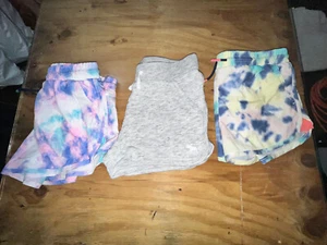 3 Pairs of girls shorts- size 10/12- 2 Eddie Bauer- 1 Abercrombie - Picture 1 of 10