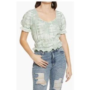 Top Good Luck Gem para mujer manga corta estampado con volantes en verde claro XLarge $35 - Imagen 1 de 5