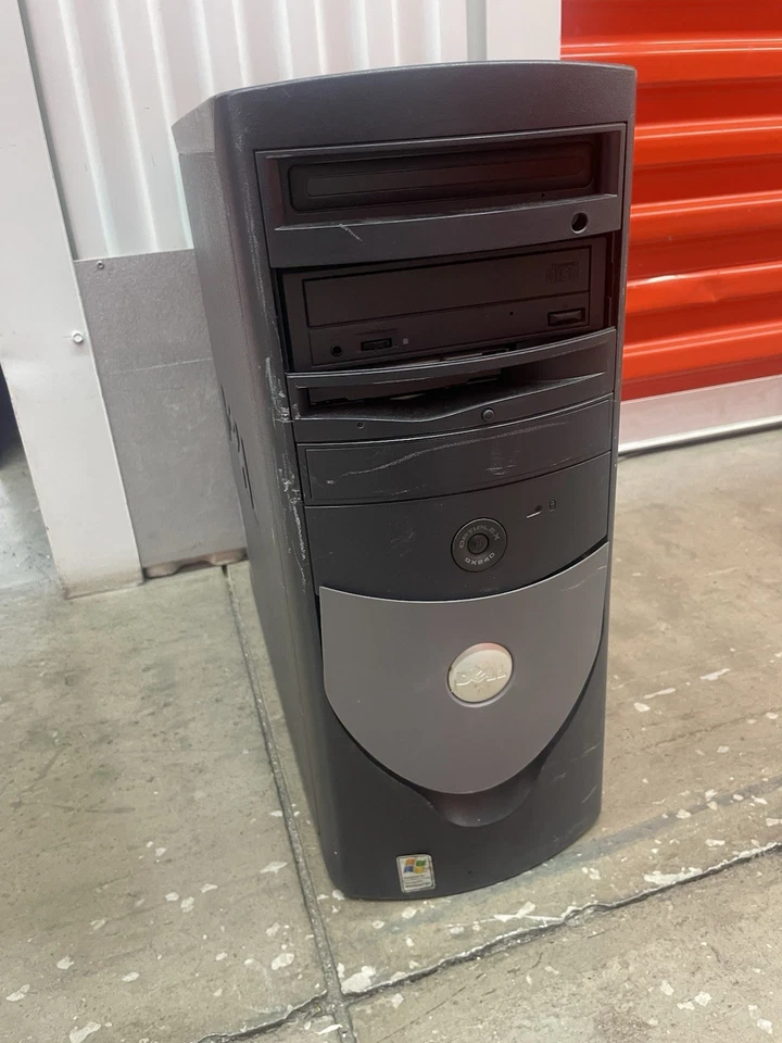 Dell Optiplex GX240 PC Tower Intel Pentium 4 2.00GHz 1GB RAM *NO HDD* - Image 1 of 4