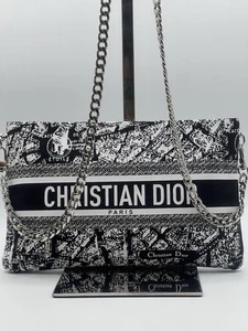 Neu ohne Etikett Dior VIP Parfums Limited Edition Clutch Tasche, Etui Schultertasche Crossbody - Bild 1 von 11