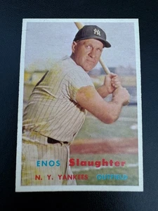 1957 Topps Enos Slaughter #215 * EX-MT+ * PERFEKTE ZENTRIERUNG * SCHÖN!* - Bild 1 von 2