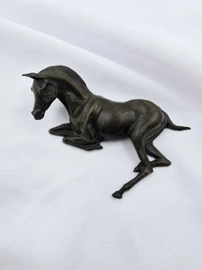 Pequeño caballo de bronce firmado y numerado - Imagen 1 de 9