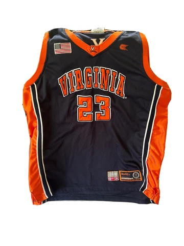 Virginia Cavaliers Basketball Jersey (Vintage) Cover