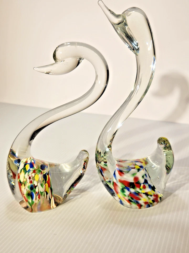Murano Glass Pair Swans. Art Glass figurine. Hand made - Image 1 of 4