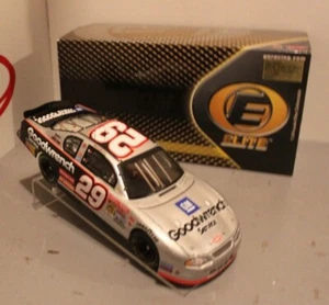 2002 Kevin Harvick GM Goodwrench Service 1/24 Action RCCA Elite NASCAR Diecast - Picture 1 of 1