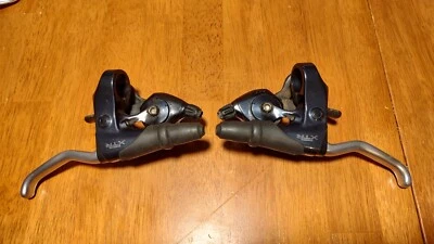 Shimano XTR ST-M900 Brake/Shifter  - Image 1 of 4