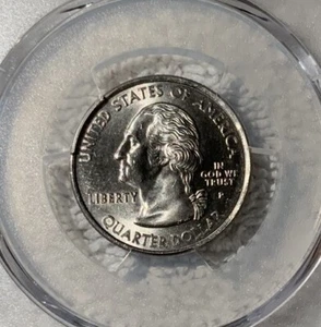 2000 P Massachusetts State Quarter MS 65 Uncirculated - Picture 1 of 2