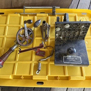 VINTAGE Werkzeuge Lot Sears Craftsman Vorrichtungen Bohrerschärfer Stanley Dübelmaschine - Bild 1 von 19