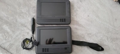 Sistema de DVD móvil RCA con pantallas dobles sin control remoto Foto 1 de 3