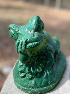 Vintage Weathered Thinking Frog Concrete Garden Statue Yard Ornament Video 20lbs - Picture 1 of 20
