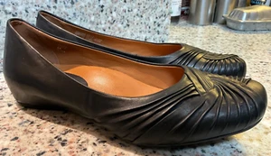 EARTHIES VANYA ROCK BLACK LEATHER FLATS LOAFERS SIZE 8 B HIDDEN HEEL - Picture 1 of 8