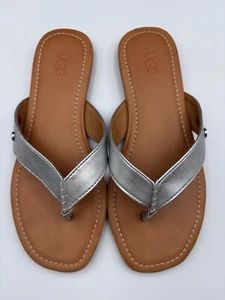 Ugg NWOT Size 6 1/2 Metallic Silver Flip-Flops 2640 - Picture 1 of 5