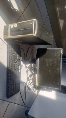 Emachines personal computer EL1700 Foto 1 de 3