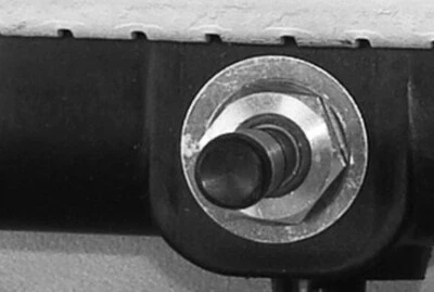 NUEVO MONTAJE RADIADOR PARA PICKUP NISSAN 1989-1997 720 D21 PATHFINDER 2145009G00 Foto 1 de 3