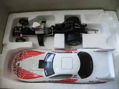 Action Pat Austin Red Wing Shoes 1996 1/24 diecast funny car 1 of 7500  - Image 1 of 2