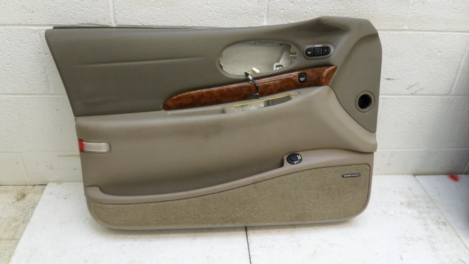 Panel de moldura interior puerta delantera izquierda Buick LeSabre 2002-2005 usado 25717408 OEM Foto 1 de 4