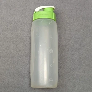 Botella de agua Rubbermaid contenedor de bebidas 20 onzas tapa abatible 7F74 verde blanco - Imagen 1 de 7