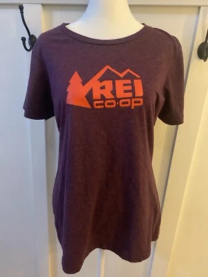 Camiseta REI Cooperativa Manga Corta REI Gráfico Logo Talla Mujer Grande Foto 1 de 4