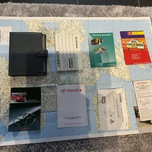 1992-2000 TOYOTA CAMRY OWNERS MANUAL HANDBOOK & WALLET print 1996 - Picture 1 of 8