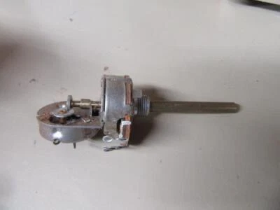 NOS RCA 118426 Potentiometer 1 Megohm With Double 90 Degree Angle Switch - Image 1 of 4