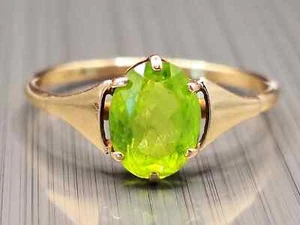 Vintage 9ct Gold Green Peridot Solitaire Ring, Size N 1/2 - Picture 1 of 11