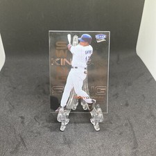 TONY GWYNN -  PADRES - 2000 FLEER ULTRA PLASTIC INSERT "SWING KINGS" #4 OF 10 SK