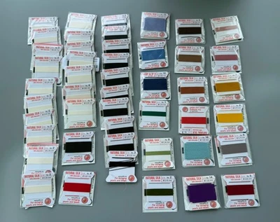 LOTE DE 45 PAQUETES DE HILO DE SEDA NATURAL GRIFFIN COLORES Y TAMAÑOS SURTIDOS Foto 1 de 3