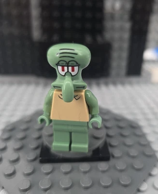 Lego SpongeBob SquarePants Minifigure BOB020 Squidward Authentic - Image 1 of 4