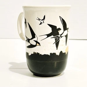 Vintage Welcome Swallow Mug Bird Coffee Cup Eir Pottery England Luck Swallows - Foto 1 di 8