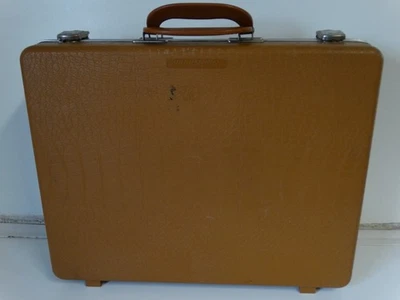 Estuche rígido protector de pistola DOSKOCIL 18”x14”x4,5” marrón patrón de cocodrilo con espuma de colección Foto 1 de 4