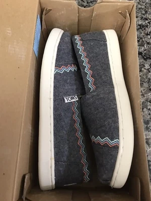 Sin cordones Toms Youth Blue Chambray Alpargata, talla 2 - Nuevo en caja Foto 1 de 4