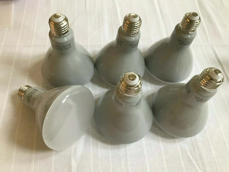 (6-pack) Satco dimmable BR30 9.5W 3000k 120V 60Hz 100mA 750 lumens - Image 1 of 3