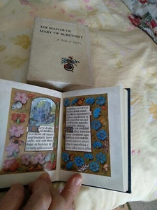 The Master of Mary of Burgundy Book of Hours, 1970 Braziller ed., HB w/slipcase - Foto 1 di 8