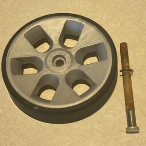 Hoover SteamVac Teppichreiniger: Hinterrad 303611001 mit Achse und Clip - Bild 1 von 2