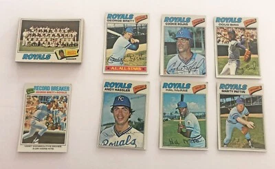 Tarjetas de béisbol del equipo de los Kansas City Royals de 1977 de TOPPS: Brett (2), Rojas, Otis Foto 1 de 4